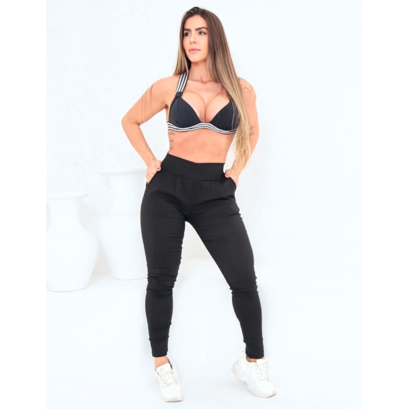 Calça Jogger em Bengaline Preto com Bolsos Laterais | Ref: 3.3.2475-01