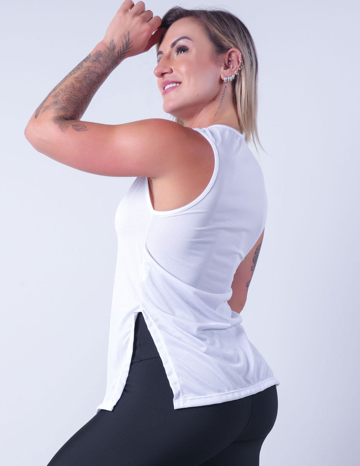 Regata em Dry fit Branca sem Manga | Ref: 3.3.2556-02