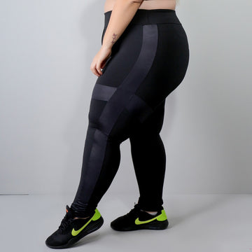 Calça Legging Plus Size Preta com Cortes de Cirrê | Ref: 4.4.4132-01