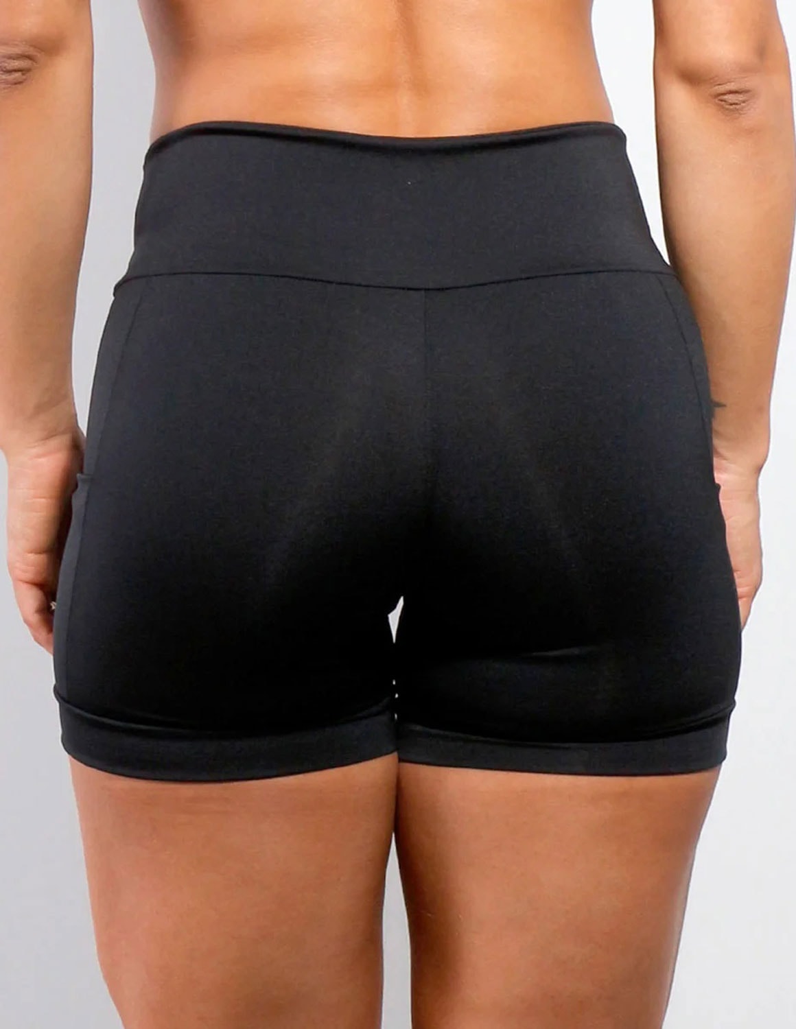 Short Preto com Bolsos | Ref: 4.4.4186-01