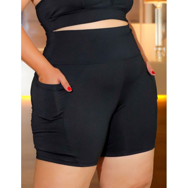 Bermuda Plus Size Preta Cintura Alta com Bolsos | Ref: 4.4.4306-01