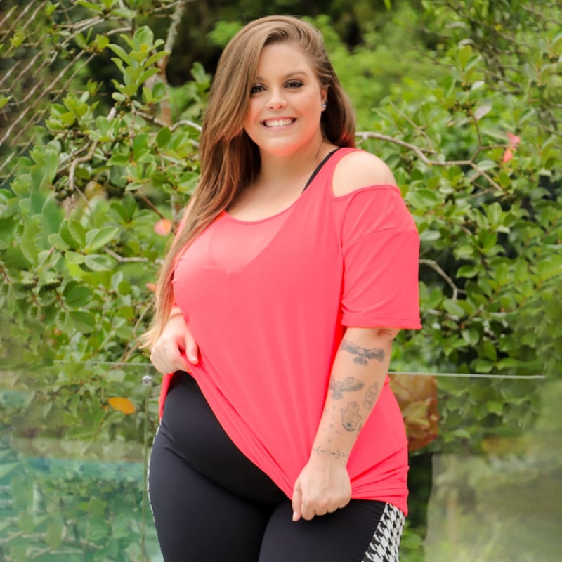 Blusa Feminina Plus Size em Piquet Rosa Neon | Ref: 4.4.4363-39