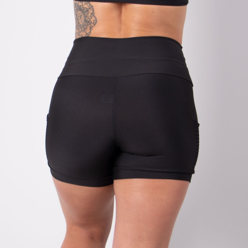 Short Preto com Bolso nas Laterais | Ref: 4.4.4414-01