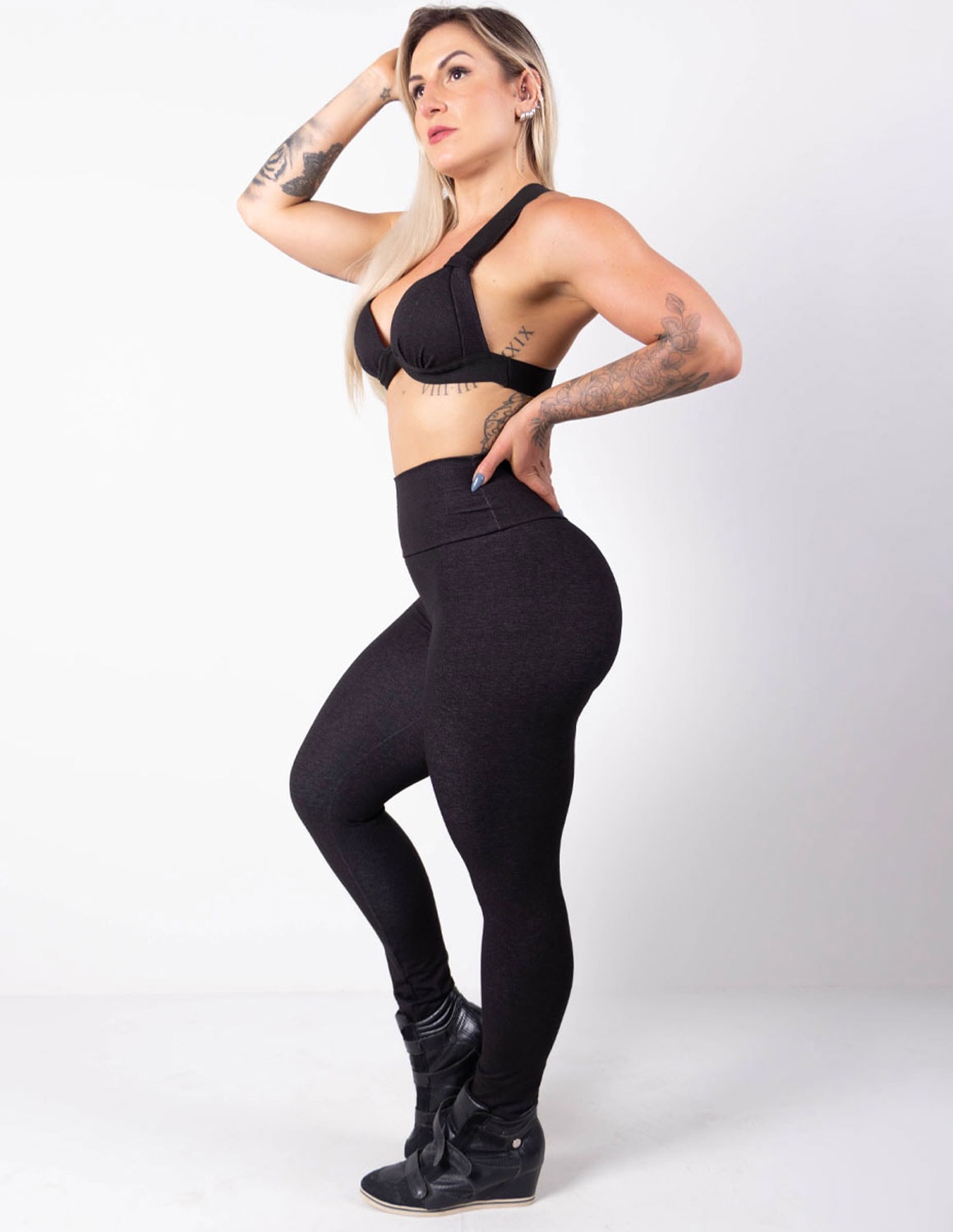 Conjunto Fitness Fake Jeans Preto em Viscose Calça e Top com Bojo | Ref: 6.6.0106-01
