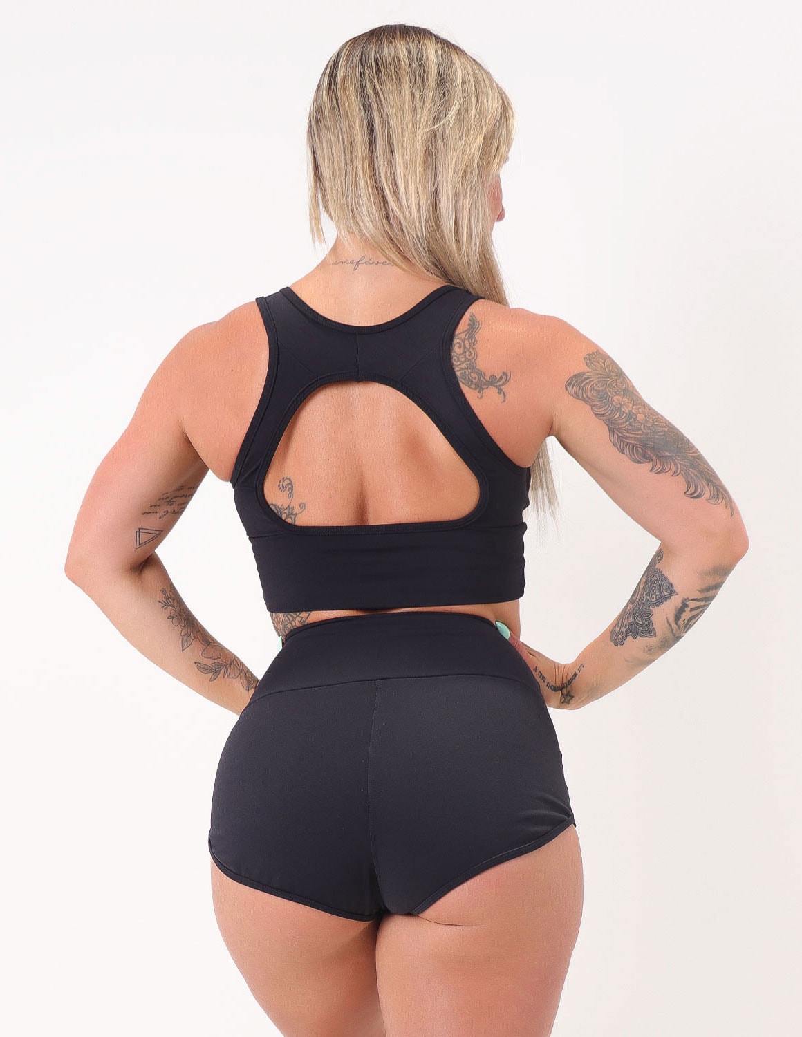 Conjunto Fitness Preto com Sunguete e Cropped com Bojo | Ref: 8.8.0191-01