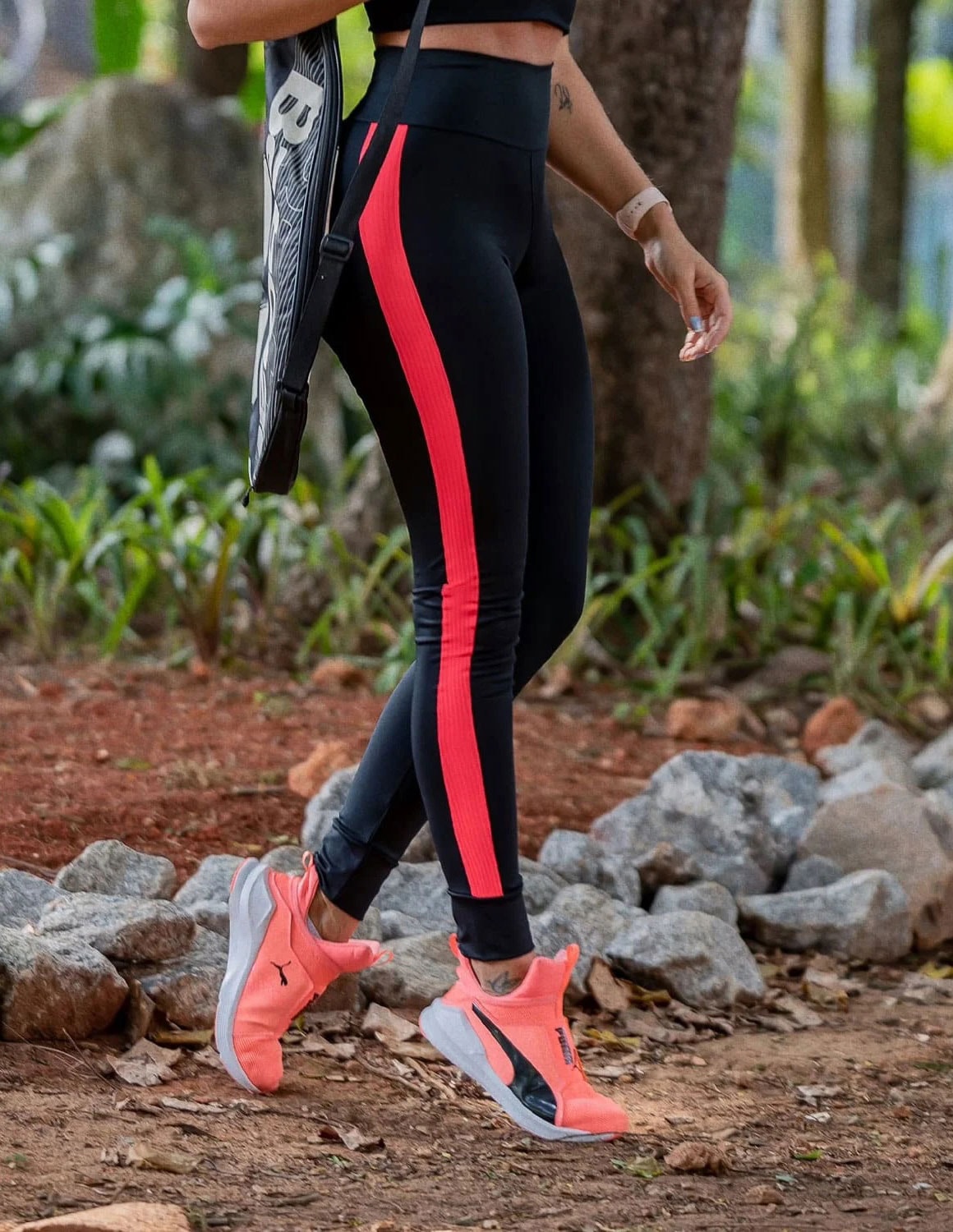 Calça Punho Preta com Tela de Poliamida Laranja