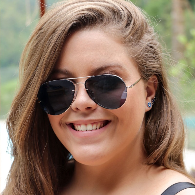 Óculos de Sol Aviador com Lentes Pretas e Armação Dourada | Ref: OC-0070