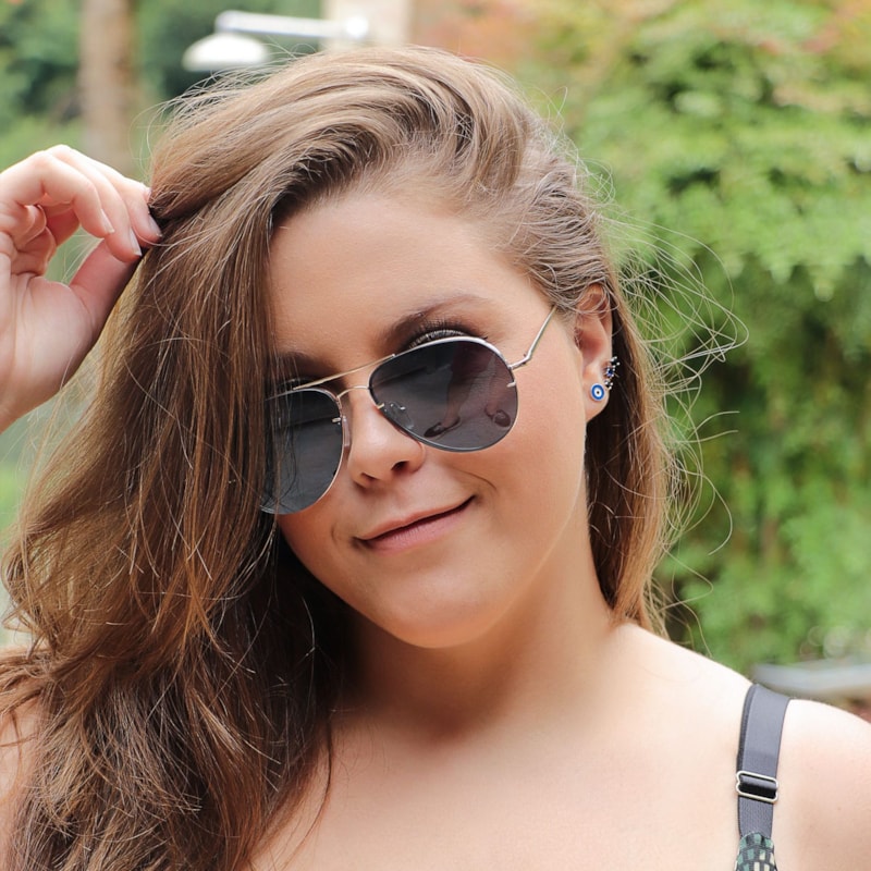 Óculos de Sol Aviador com Lentes Pretas e Armação Dourada | Ref: OC-0070