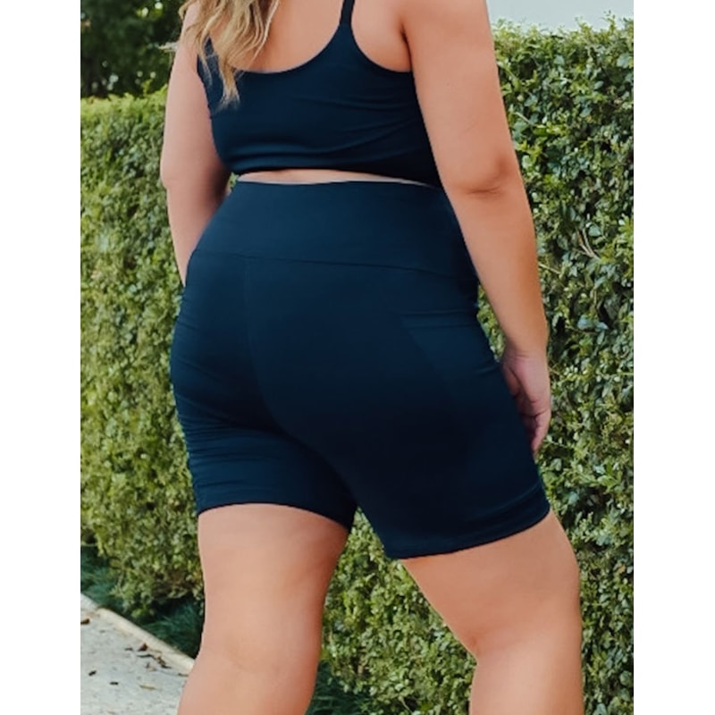 Bermuda Feminina Plus Size com Bolsos Azul Marinho | Ref: 4.4.4306-18