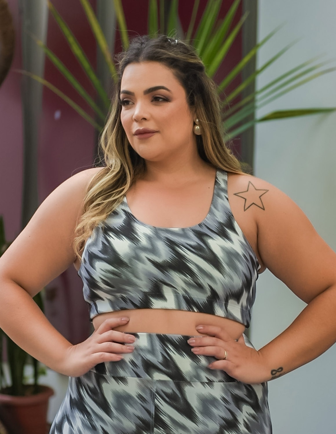 Top Feminino Fitness com Estampa Plus Size | Ref: 4.4.4434-3240
