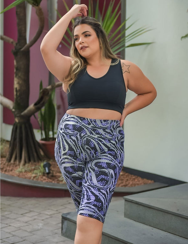 Conjunto Plus Size com Bermuda Ciclista Estampada e Top Preto sem Bojo | Ref: 8.8.0200-3244-01