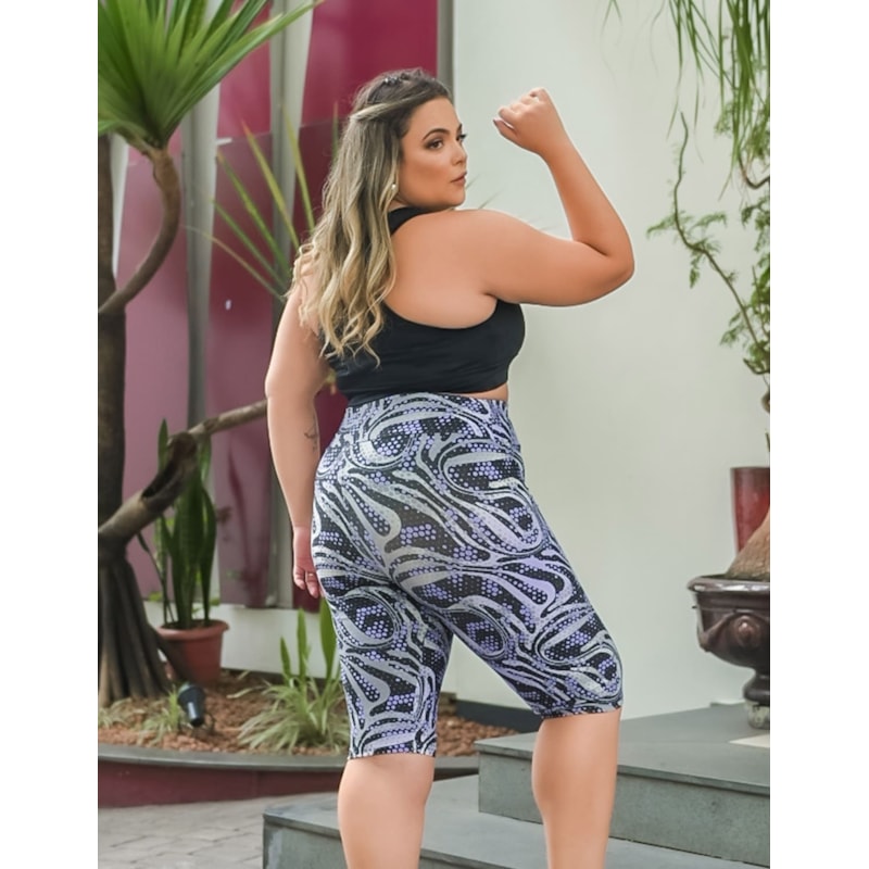Conjunto Plus Size com Bermuda Ciclista Estampada e Top Preto sem Bojo | Ref: 8.8.0200-3244-01