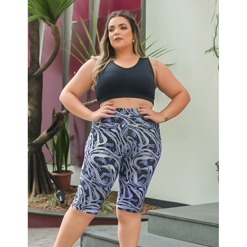 Conjunto Plus Size com Bermuda Ciclista Estampada e Top Preto sem Bojo | Ref: 8.8.0200-3244-01