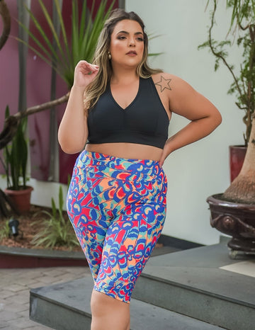 Conjunto Feminino Fitness Plus Size com Bermuda Ciclista Estampada e Top Preto sem Bojo | Ref: 8.8.0201-3237-01