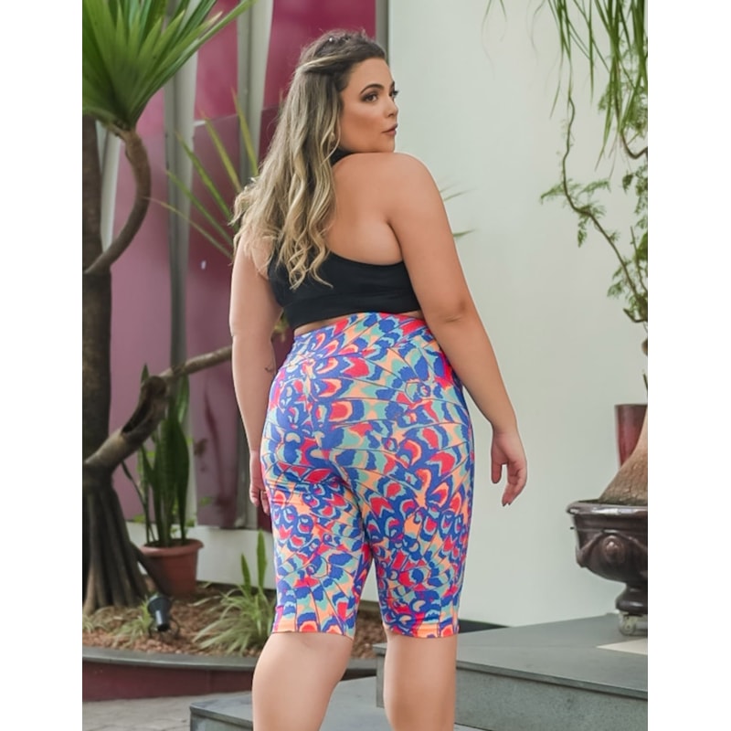 Conjunto Feminino Fitness Plus Size com Bermuda Ciclista Estampada e Top Preto sem Bojo | Ref: 8.8.0201-3237-01