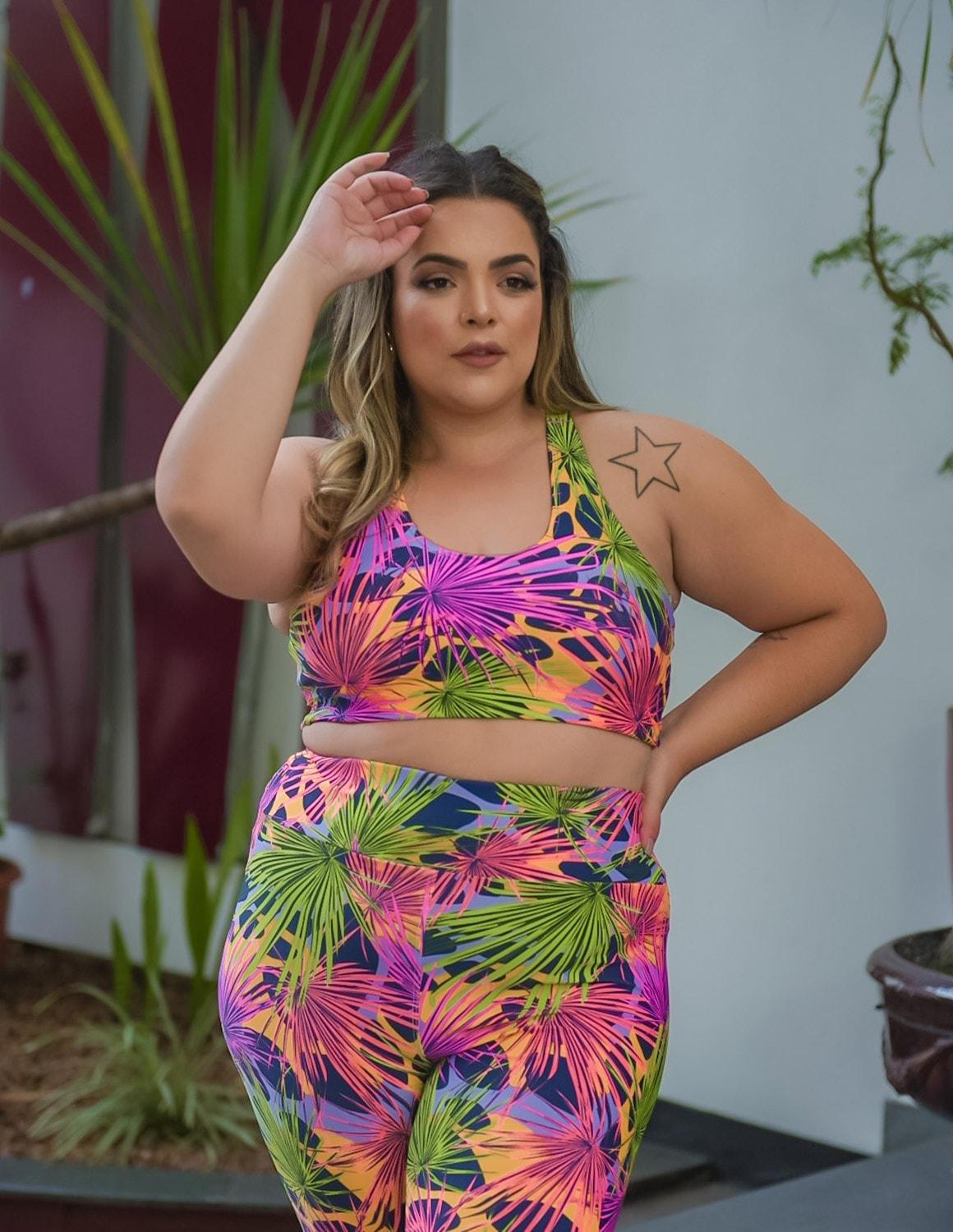 Calça Legging Feminina Plus Size com Cós Alto Estampada | Ref: 4.4.4293-3242