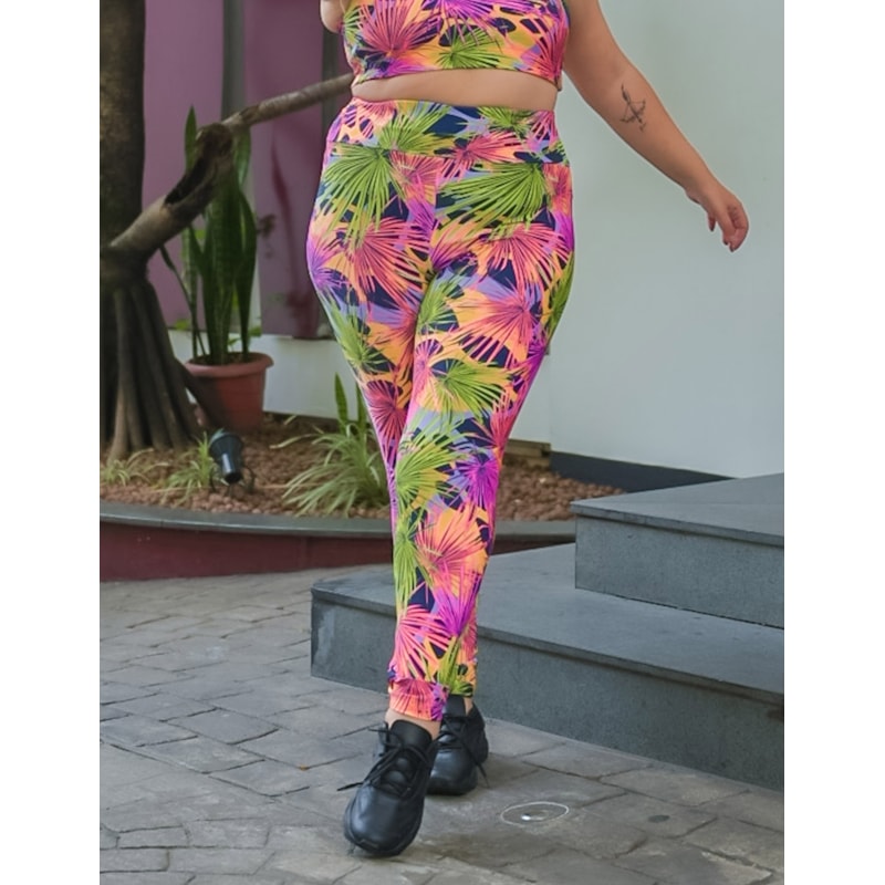 Calça Legging Feminina Plus Size com Cós Alto Estampada | Ref: 4.4.4293-3242