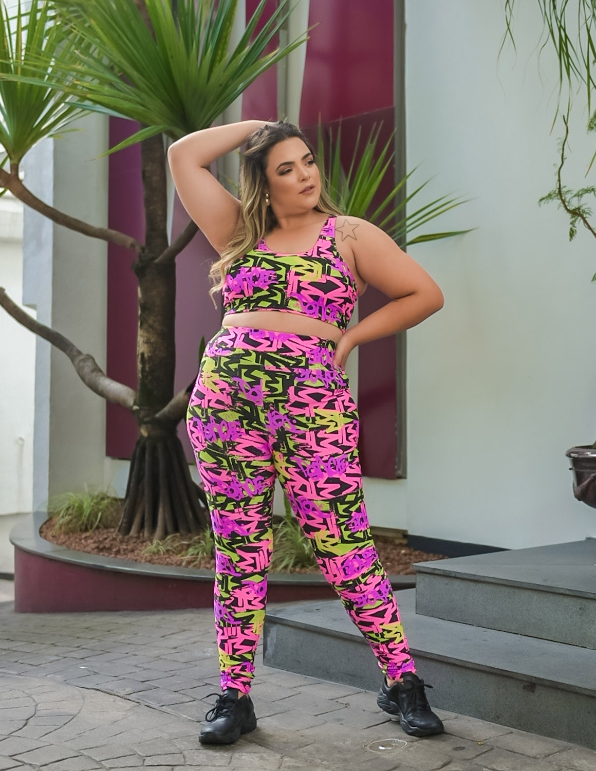 Conjunto Plus Size Fitness Estampado com Calça Cós Alto e Top | Ref: 8.8.0197-3243
