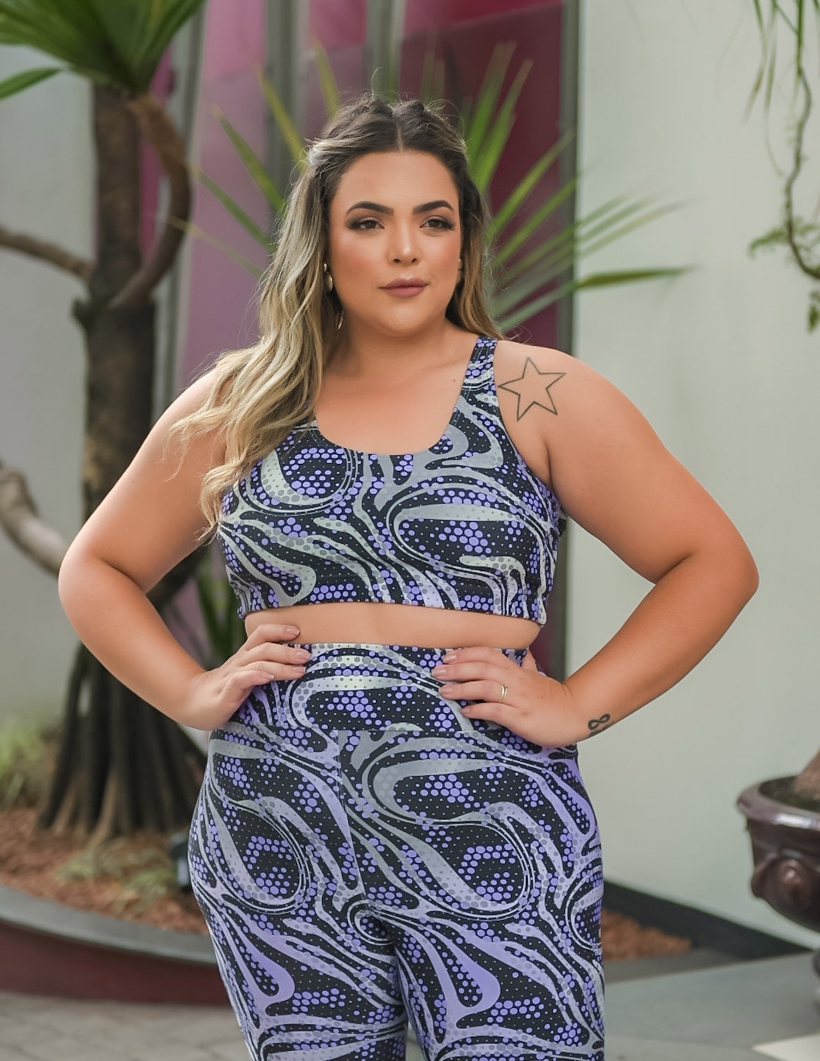 Conjunto Feminino com Calça Cós Alto e Top Estampado Plus Size | Ref: 8.8.0197-3244