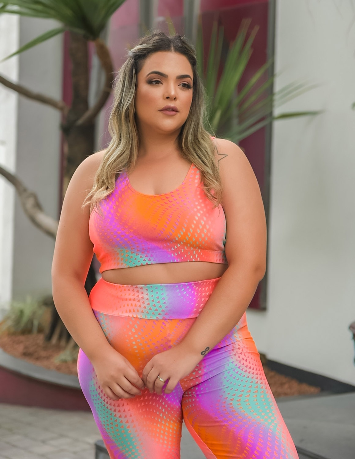 Conjunto Estampado Fitness Feminino Plus Size com Calça Cós Alto e Top | Ref: 8.8.0197-3238