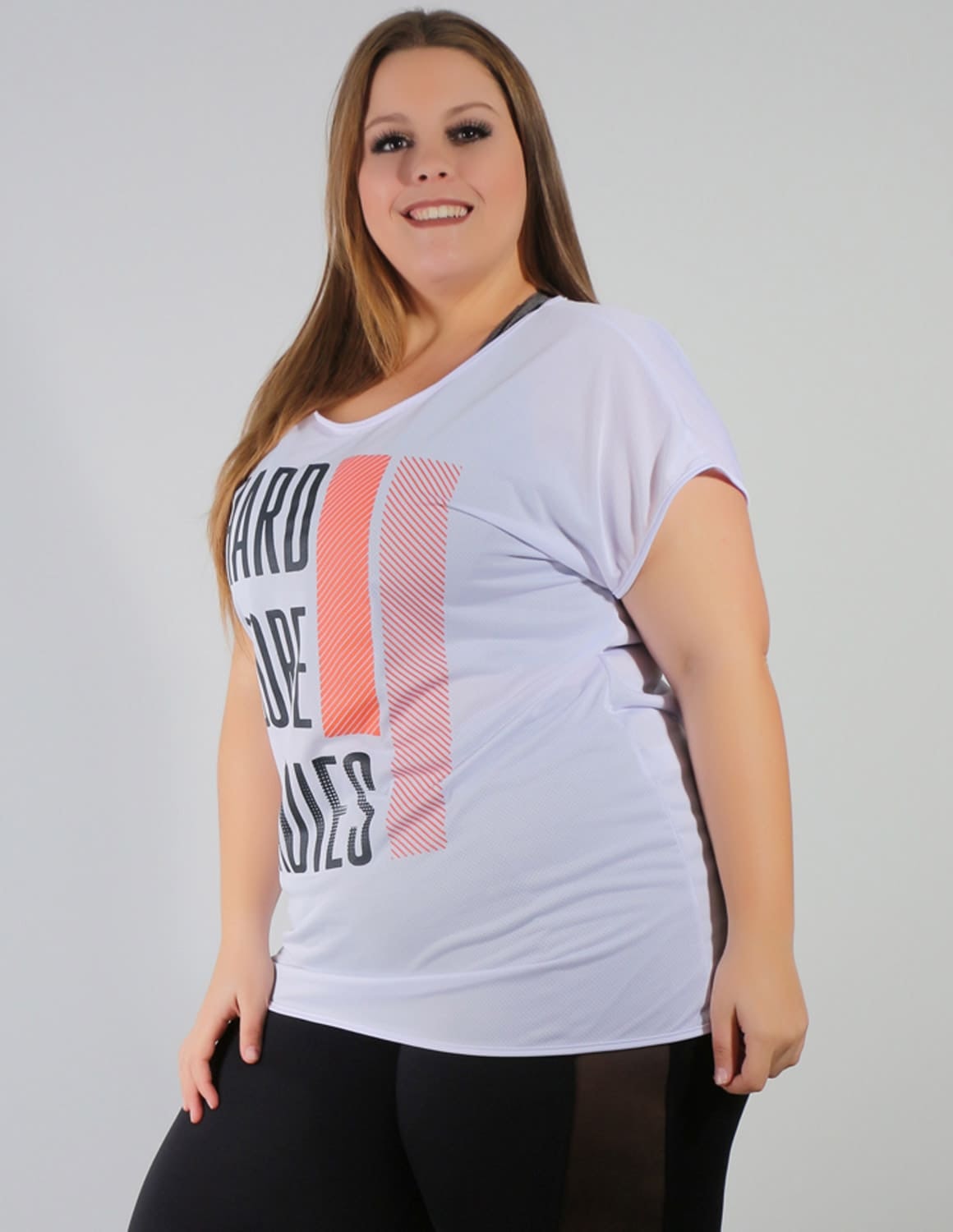 Blusa Fitness Plus Size Branca com Estampa | Ref: 4.4.1752HARD-02