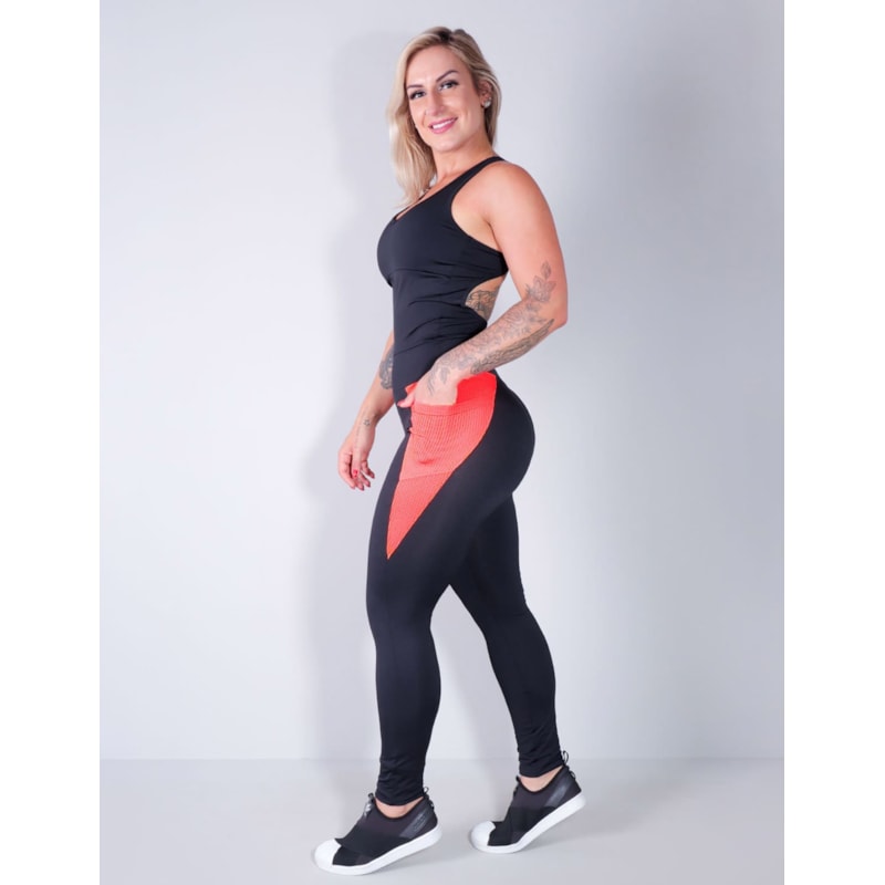 Macacão Fitness Empina Bumbum Preto com Bojo e Bolsos de Tela Laranja | Ref: 4.4.4297-0104