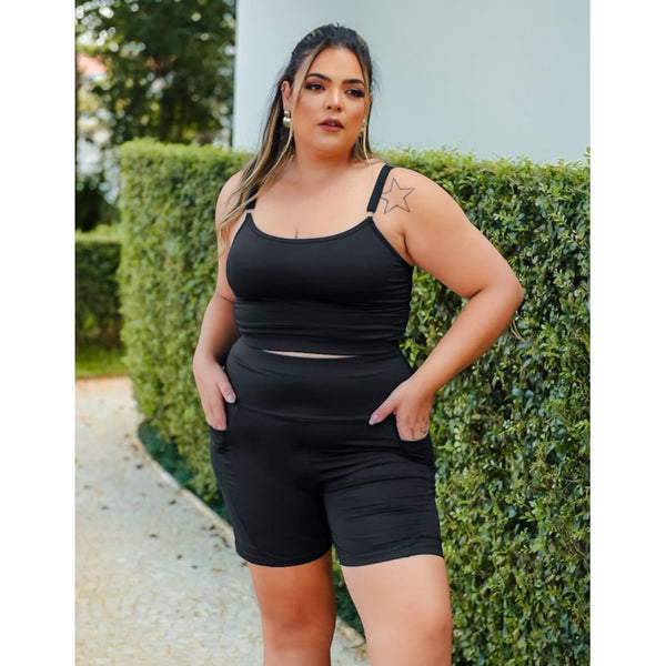 Conjunto Plus Size Preto Bermuda com Bolsos e Cropped | Ref: 8.8.0199-01