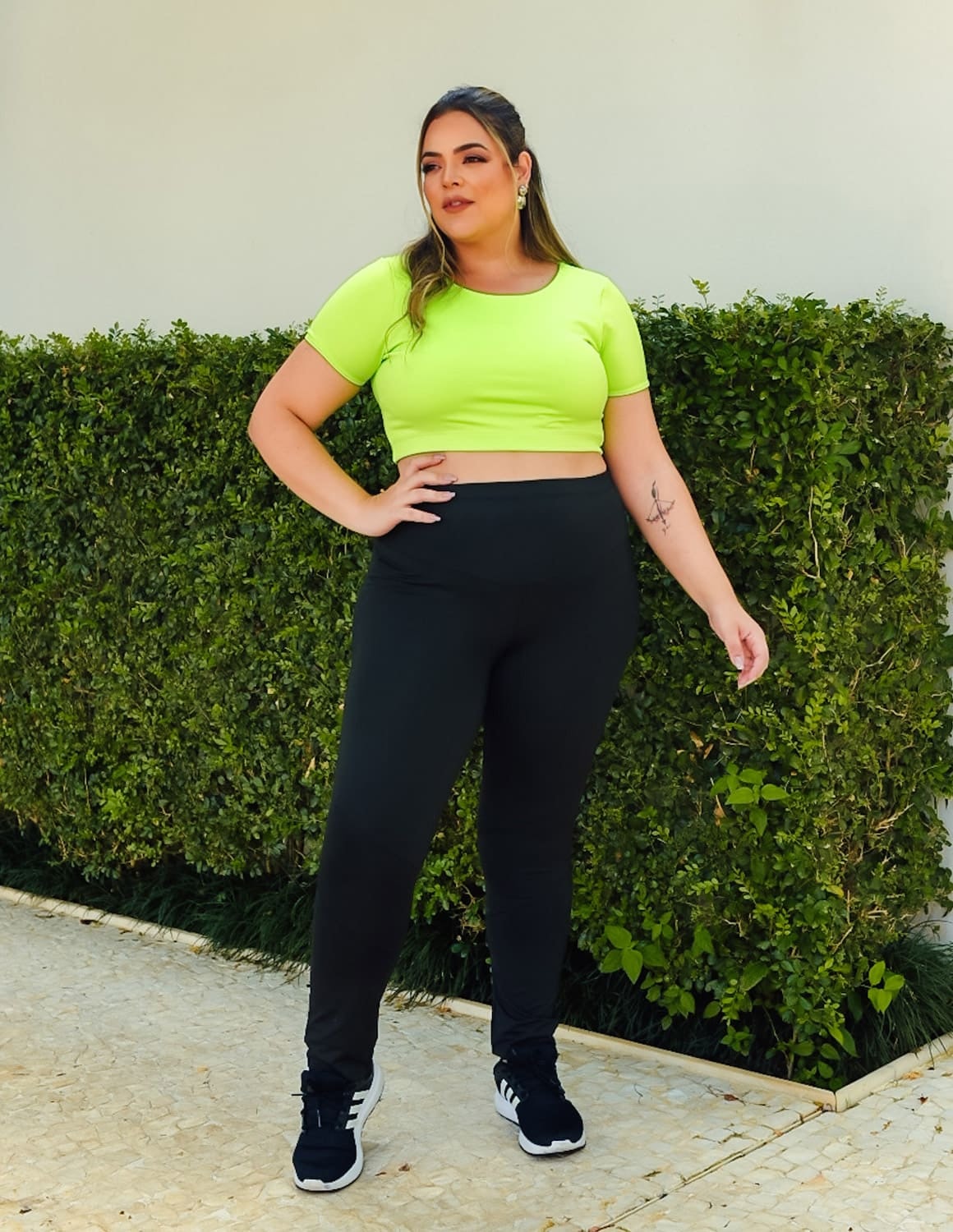 Conjunto Feminino Plus Size Preto com Calça Montaria  e Cropped | Ref: 8.8.0205-0132