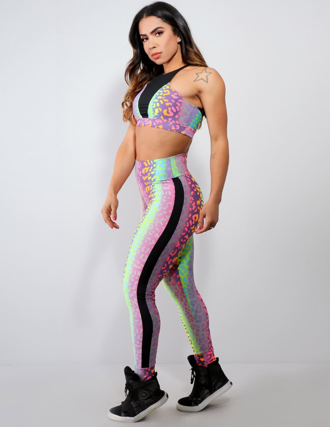 Conjunto Estampado com Calça e Cropped sem Bojo | Ref: 8.8.0059-3092
