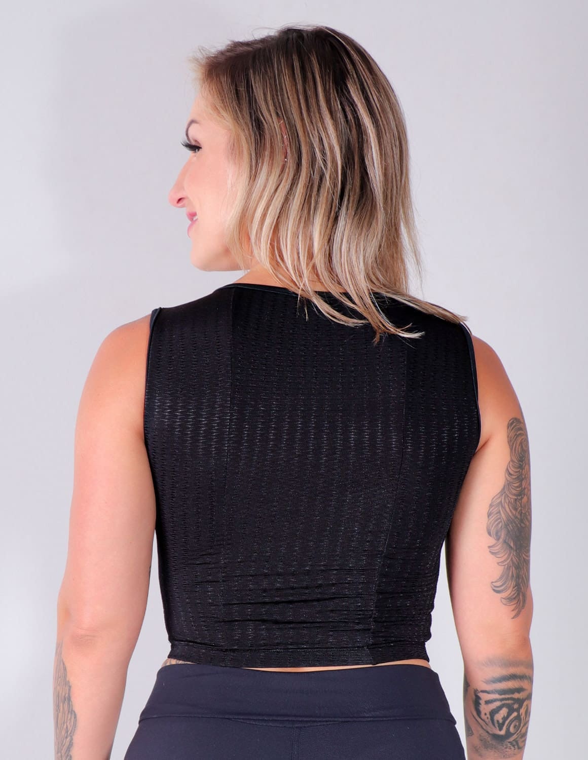 Cropped Preto sem Bojo em Poliamida Texturizada com Tule | Ref: 3.3.2516-01