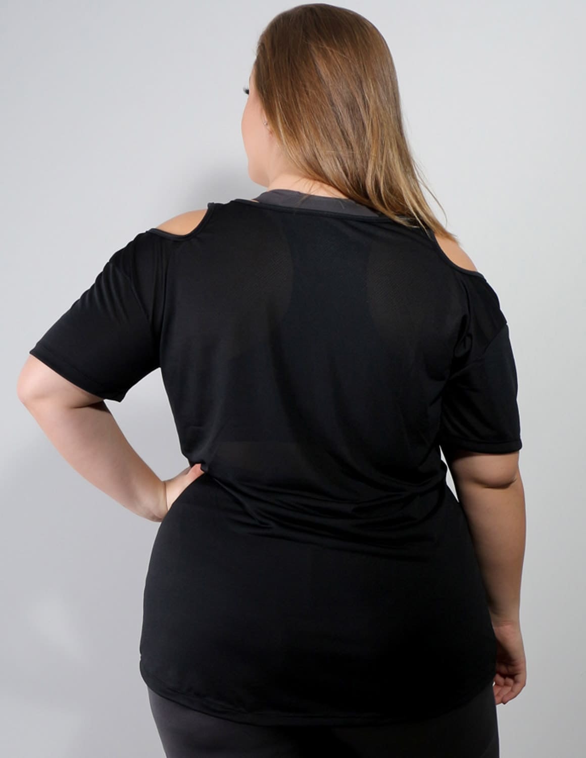 Blusa Plus Size com Estampa em Dry Fit Preto | Ref: 4.4.1751STRONG-01
