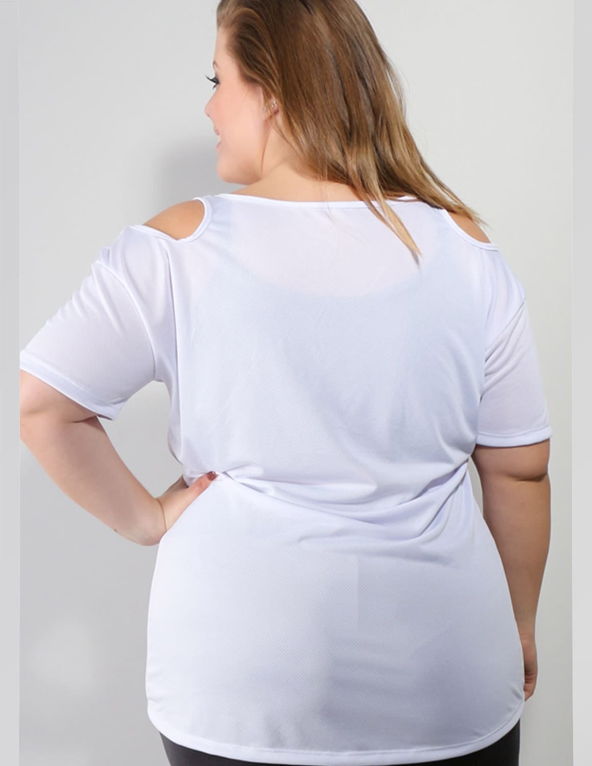 Blusa Plus Size com Estampa em Dry Fit Branca | Ref: 4.4.1751STRONG-02