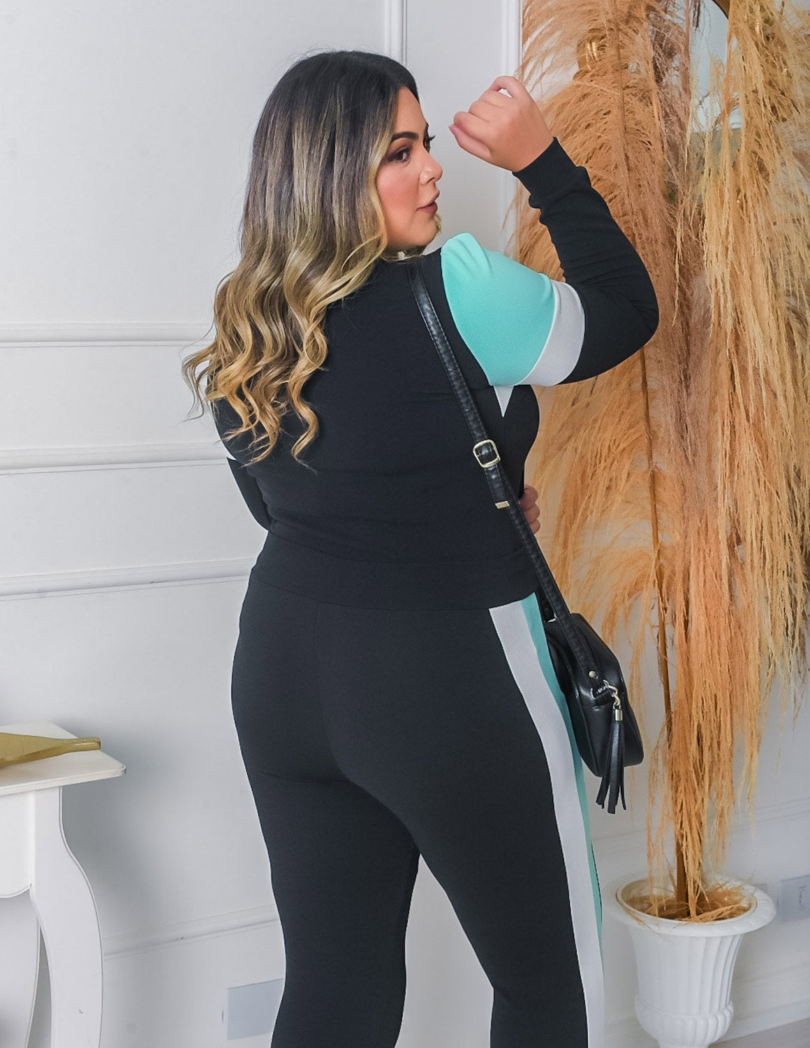 Conjunto Feminino com Calça e Blusa em Crepe de Alfaiataria | Ref: PRCJ0601-0151