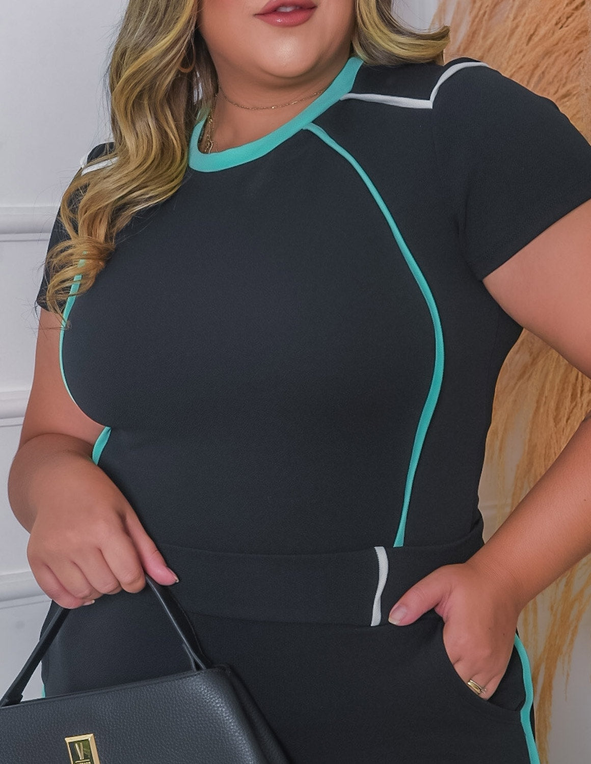 Conjunto Feminino em Crepe de Alfaiataria com Calça e Blusa | Ref: RCJ02-0151