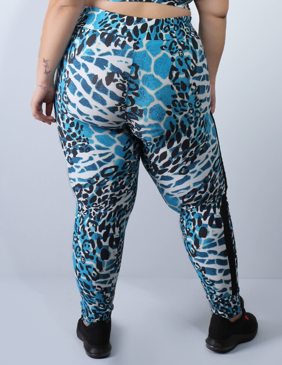 Calça Fitness Feminina Plus Size Estampada com Recortes | Ref: 4.4.4151-3093