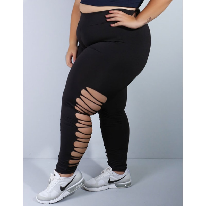 Calça Plus Size Preta com Cortes a Laser | Ref: 4.4.4001-01
