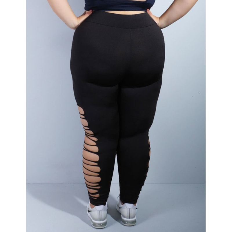 Calça Plus Size Preta com Cortes a Laser | Ref: 4.4.4001-01