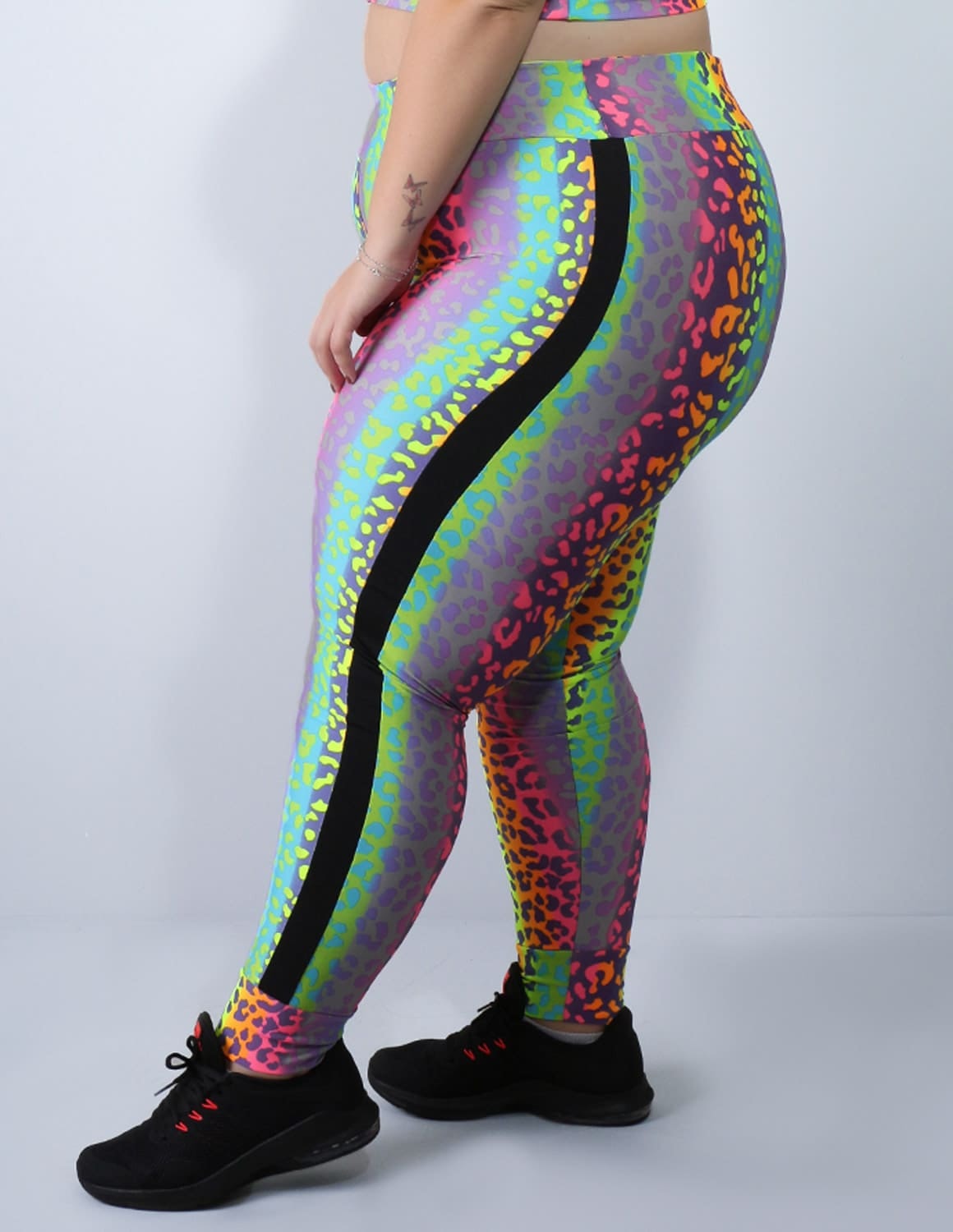 Calça Fitness Plus Size Estampada com Recortes Laterais | Ref: 4.4.4151-3092