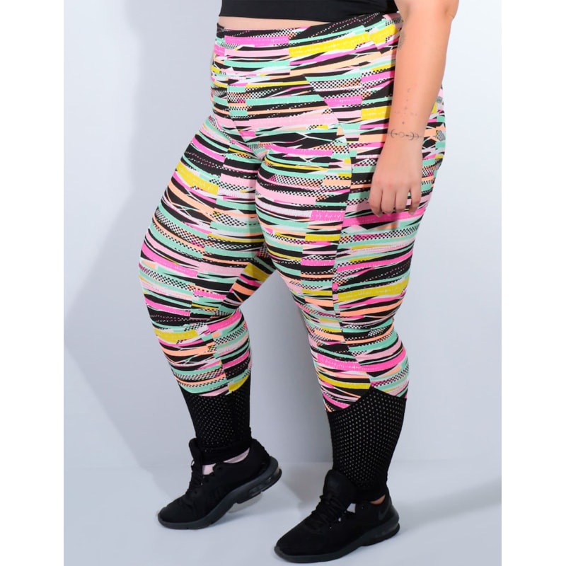 Calça Plus Size Estampada com Tela de Poliamida Preta | Ref: 4.4.4225-3128