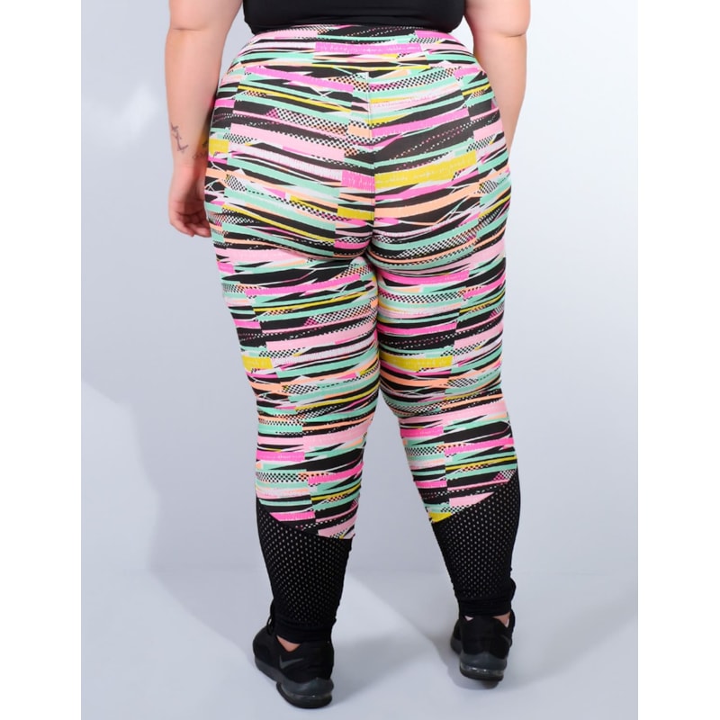 Calça Plus Size Estampada com Tela de Poliamida Preta | Ref: 4.4.4225-3128