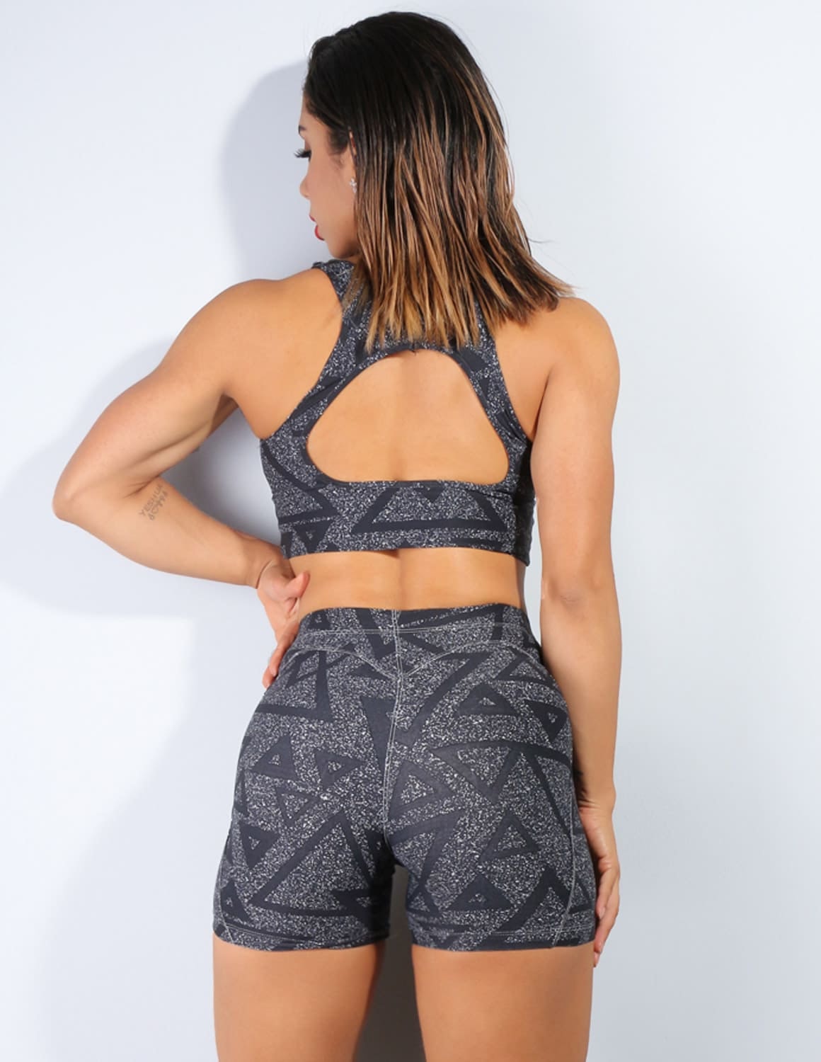 Conjunto Estampado para Academia com Cropped e Bermuda | Ref: 6.6.0028-1373