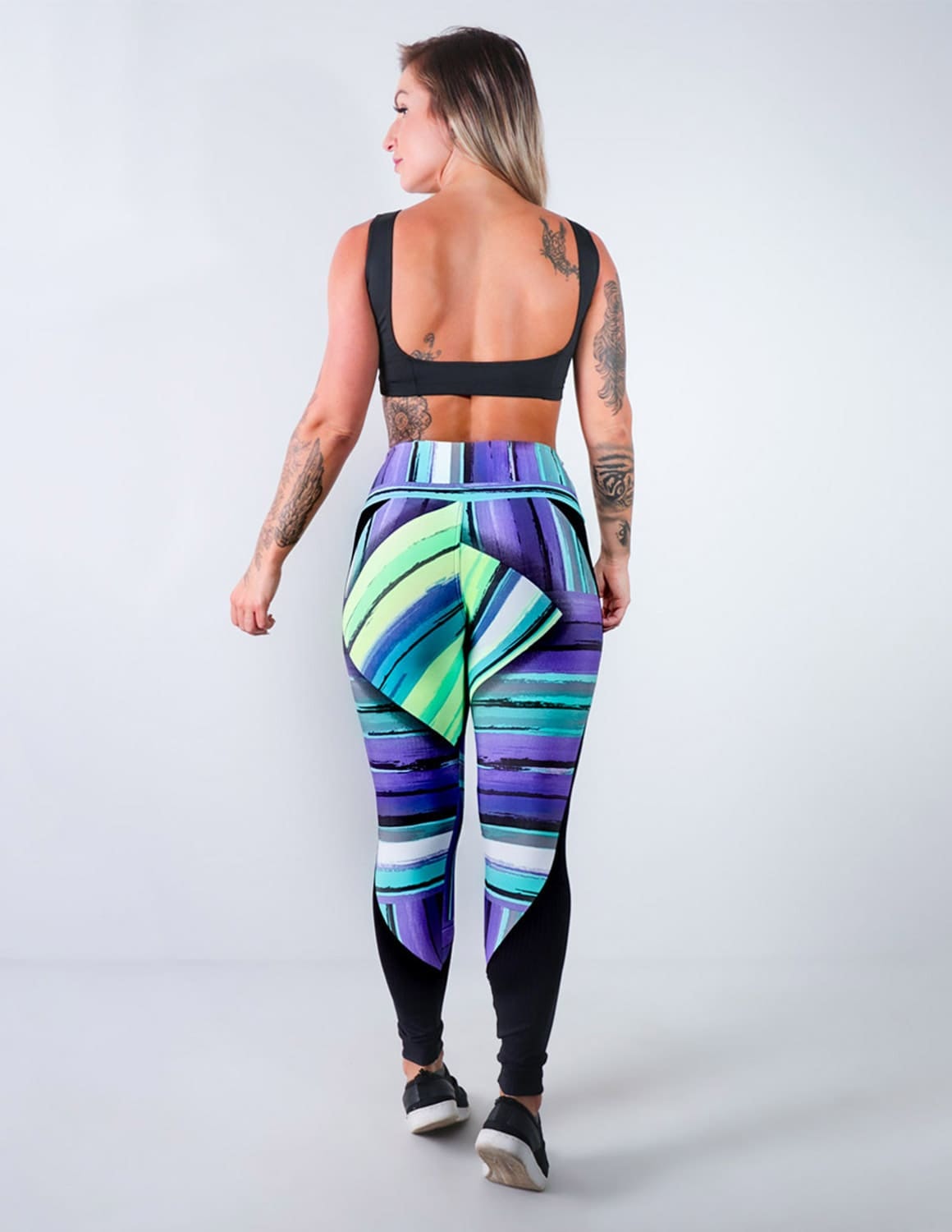 Conjunto para Academia com Legging Estampada e Cropped sem Bojo | Ref: 8.8.0113-3143