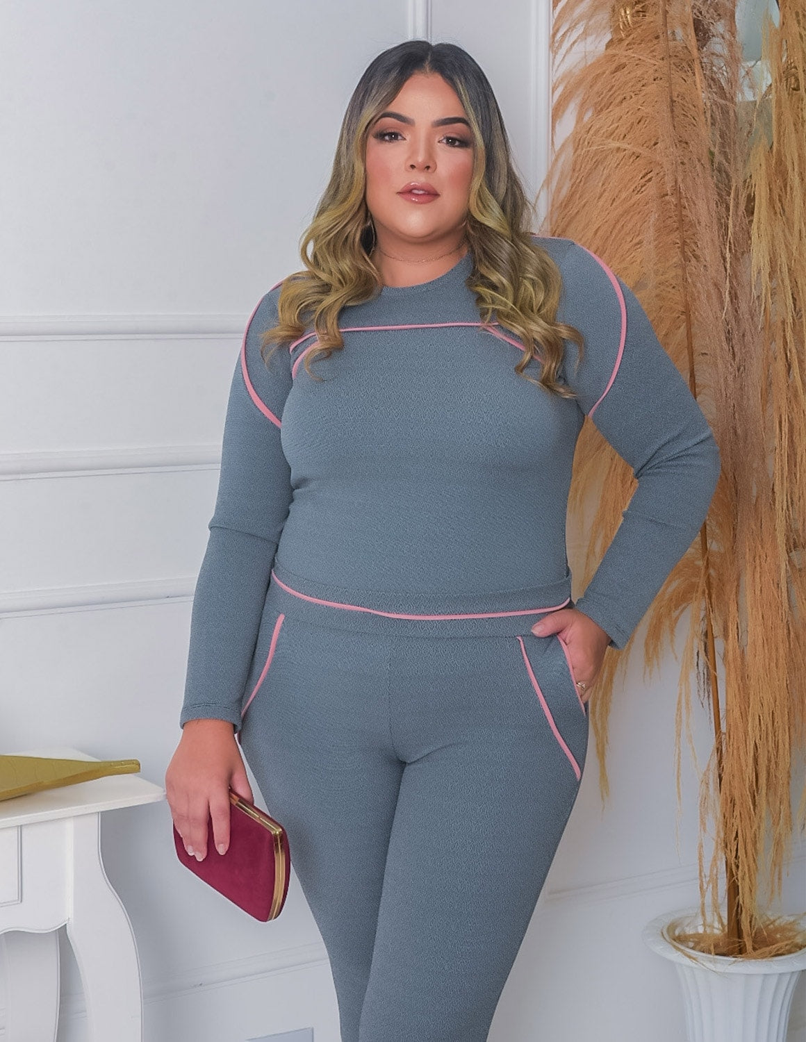 Conjunto Feminino com Calça e Blusa em Crepe de Alfaiataria | Ref: RCJ01-0319