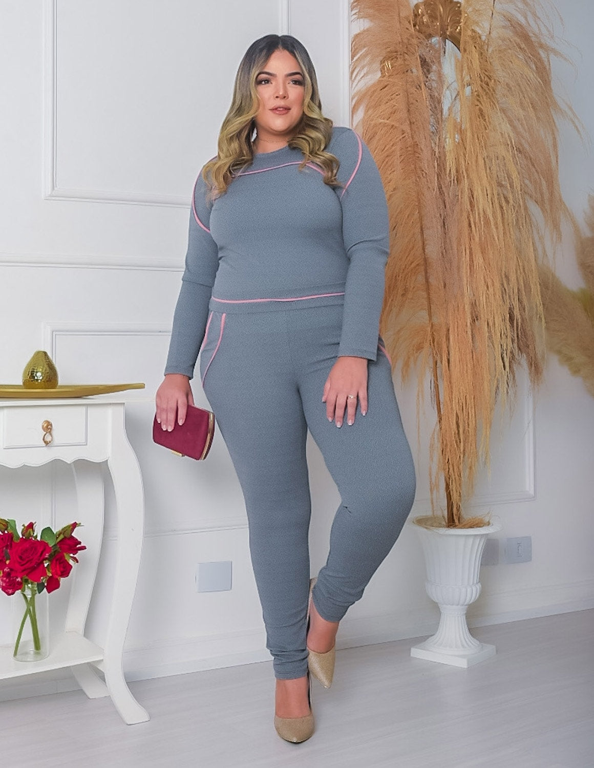 Conjunto Feminino Plus Size com Calça e Blusa em Crepe de Alfaiataria | Ref: PRCJ01-0319