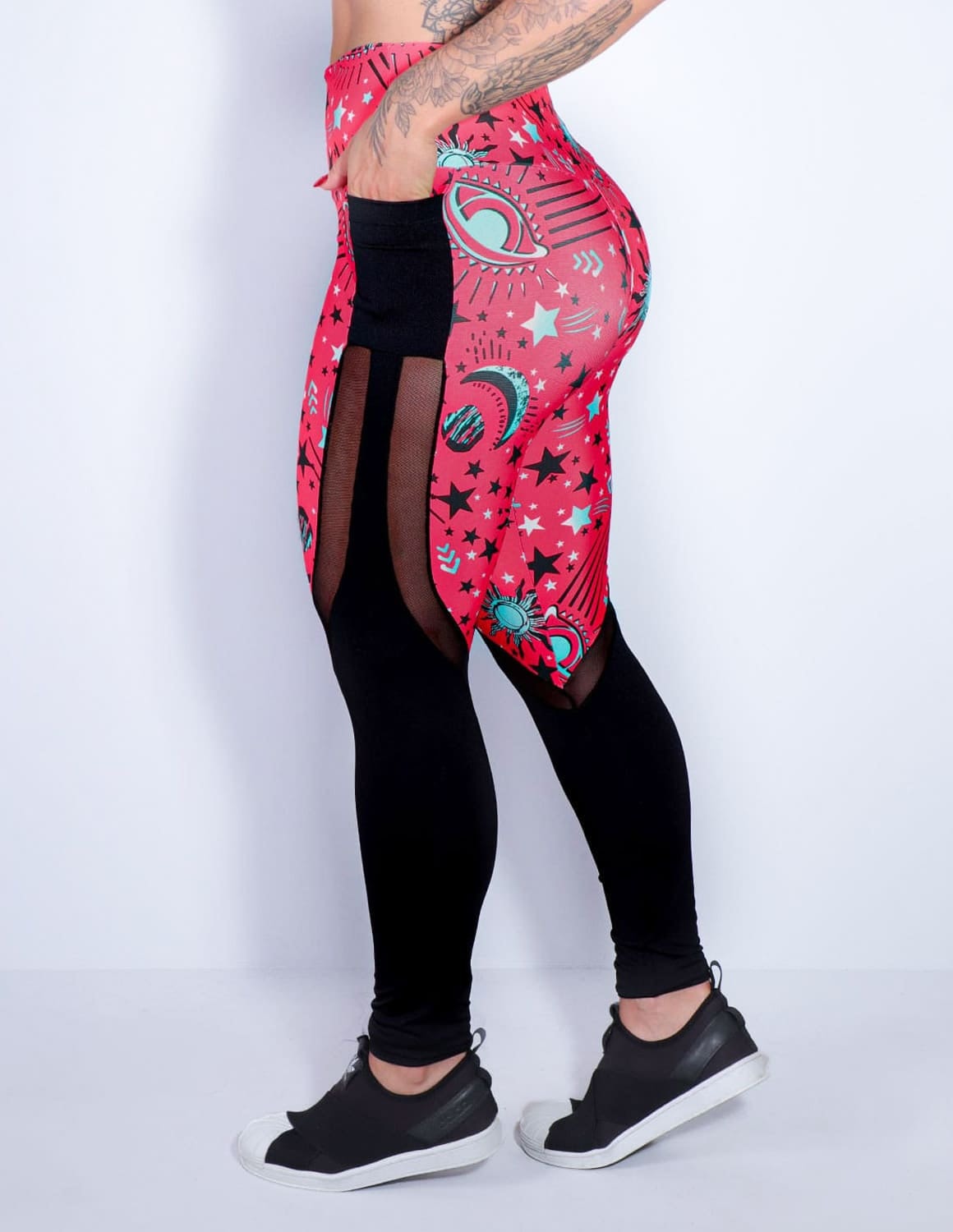 Calça Fitness Estampada com Bolsos e Tule Preto | Ref: 4.4.1815-3185