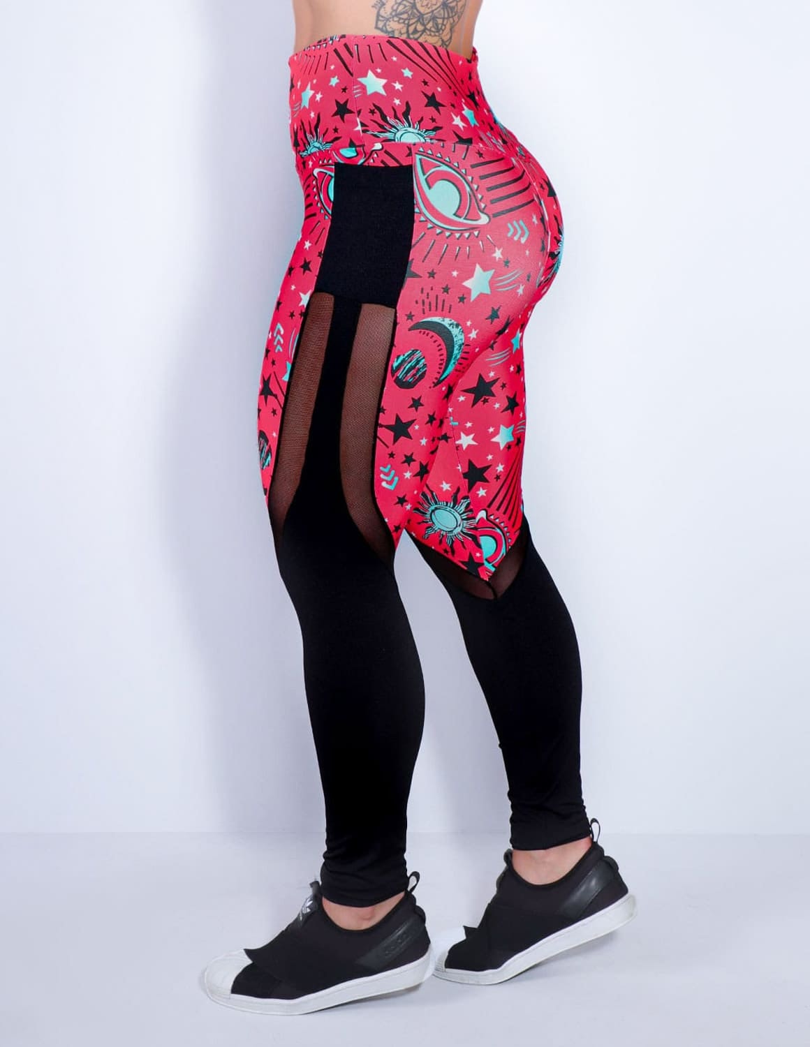 Calça Fitness Estampada com Bolsos e Tule Preto | Ref: 4.4.1815-3185