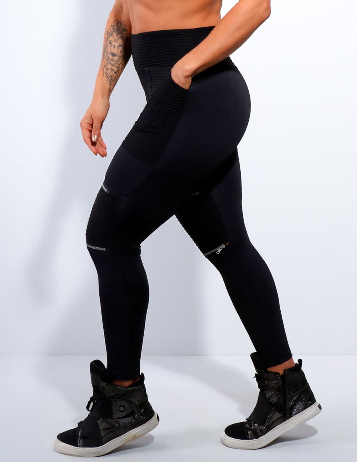 Calça Fitmoda Em Poliamida Com Zíper E Bolsos
