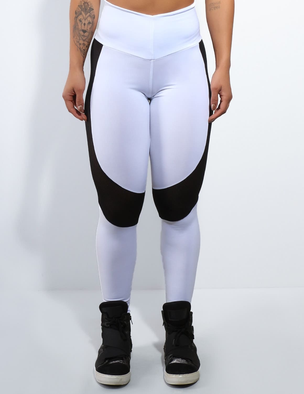 Calça Legging Feminina Branca com Recortes em Tela | Ref: 4.4.4172-02
