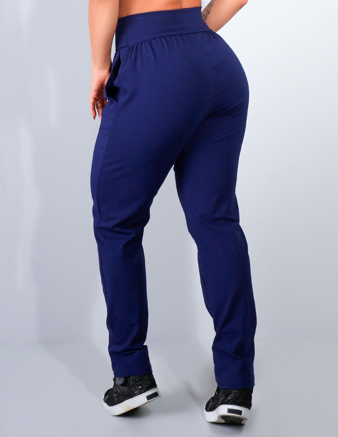 Calça Jogger em Viscolycra Azul Marinho com Bolsos | Ref: 3.3.2473-18