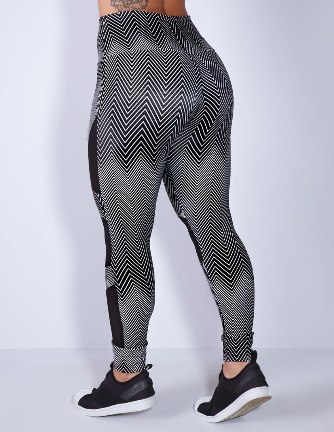 Calça Punho Feminina Estampada com Recortes de Tela | Ref: 4.4.4285-3155